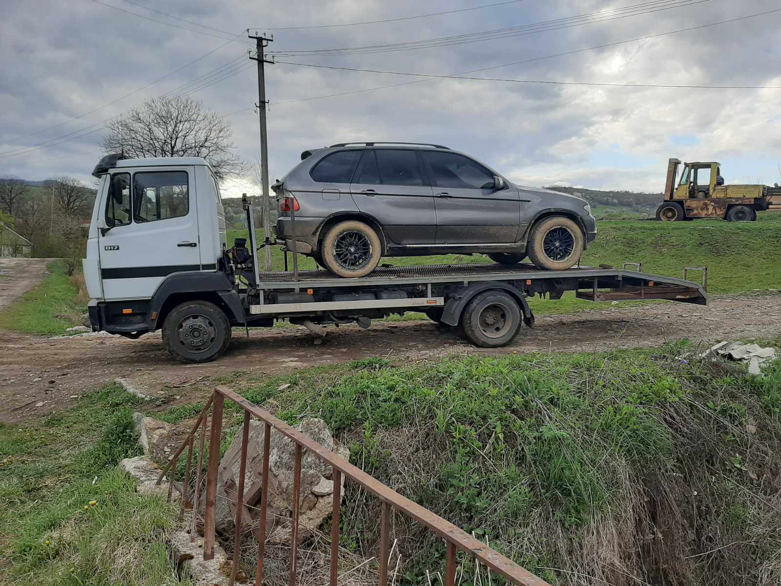 Евакуатор в Латірці